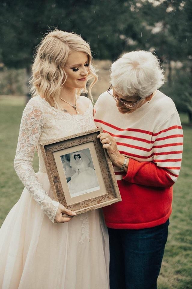 Bride Wears Grandmother S Wedding Dress From 1962 Surprises Her With Photoshoot Rachwed