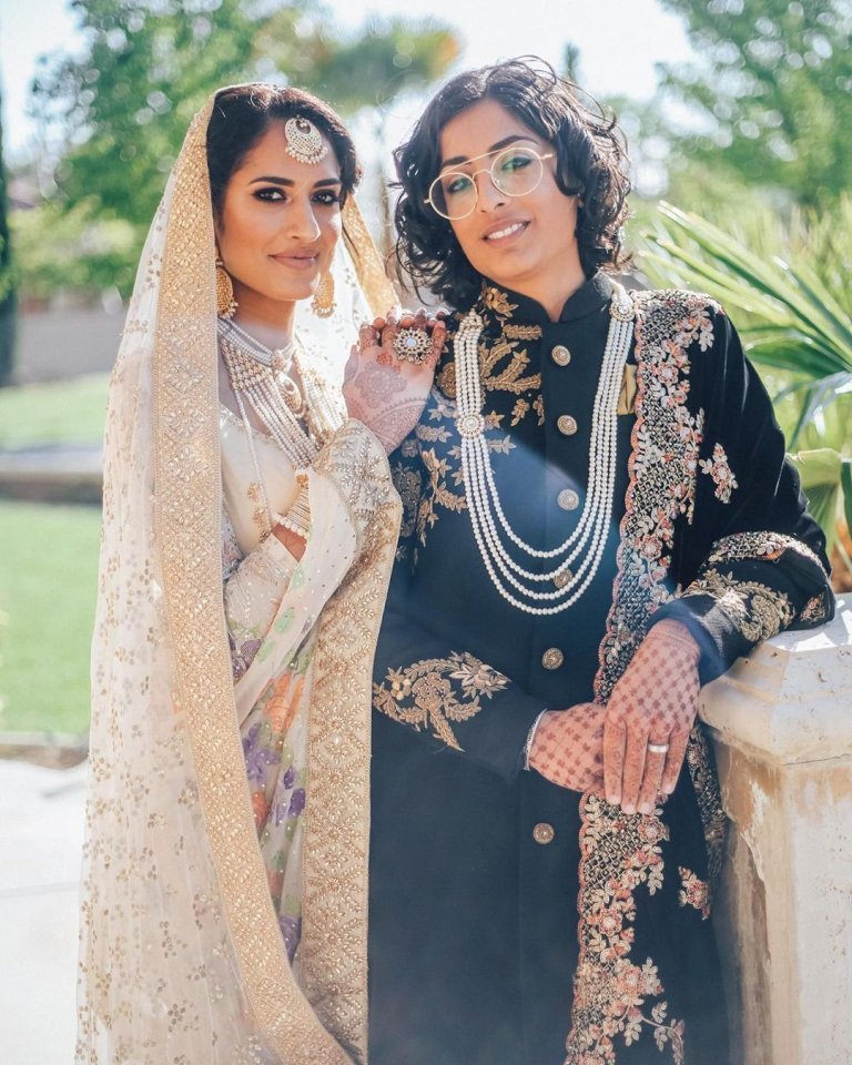 Indian Pakistani Lesbian Couple Goes Viral For Beautiful